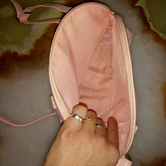 🪶 Small Pink purse - Picture 2 of 5